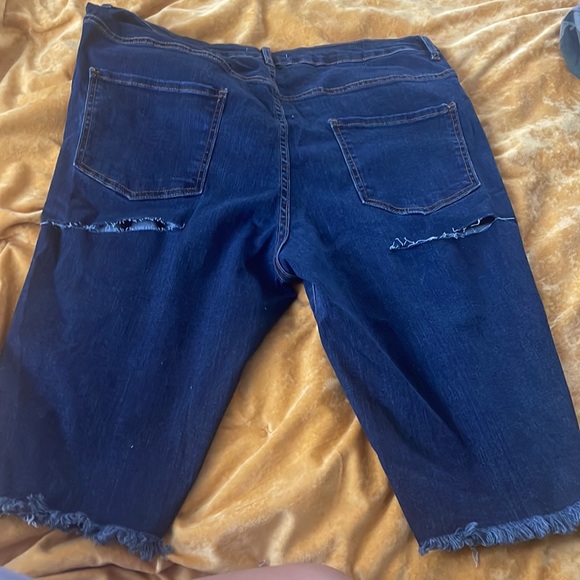 Denim Ripped Bermudas - Picture 2 of 4